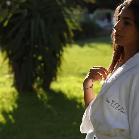 Maison D'enri לינה וארוחת בוקר