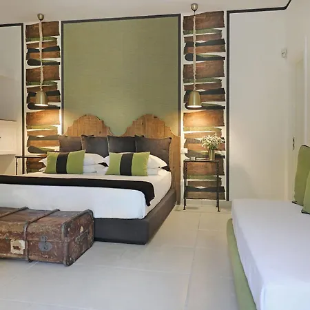 Maison D'enri Bed and Breakfast 4*