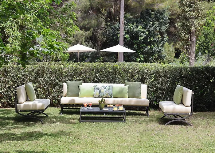 Maison D'enri Bed & Breakfast 4*