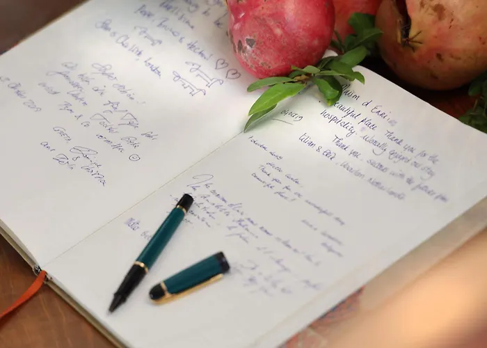 Maison D'enri Bed & Breakfast 4*